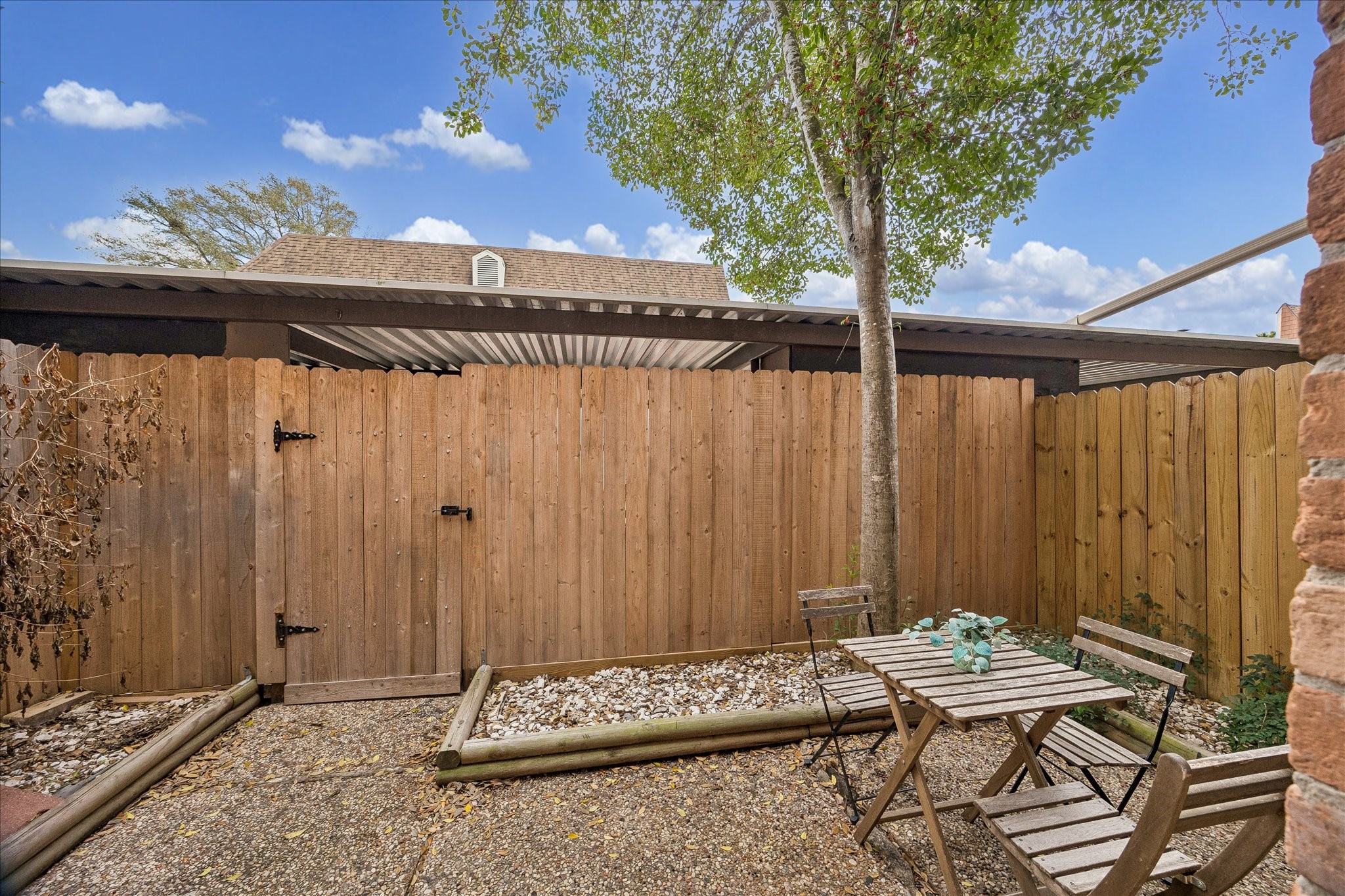 474 N Post Oak Lane Property Photo 30