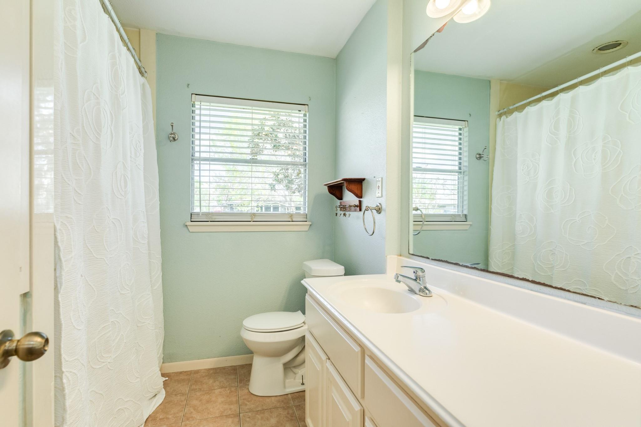 120 Palm Lane, Lake Jackson Tx 77566 Property Photo 21