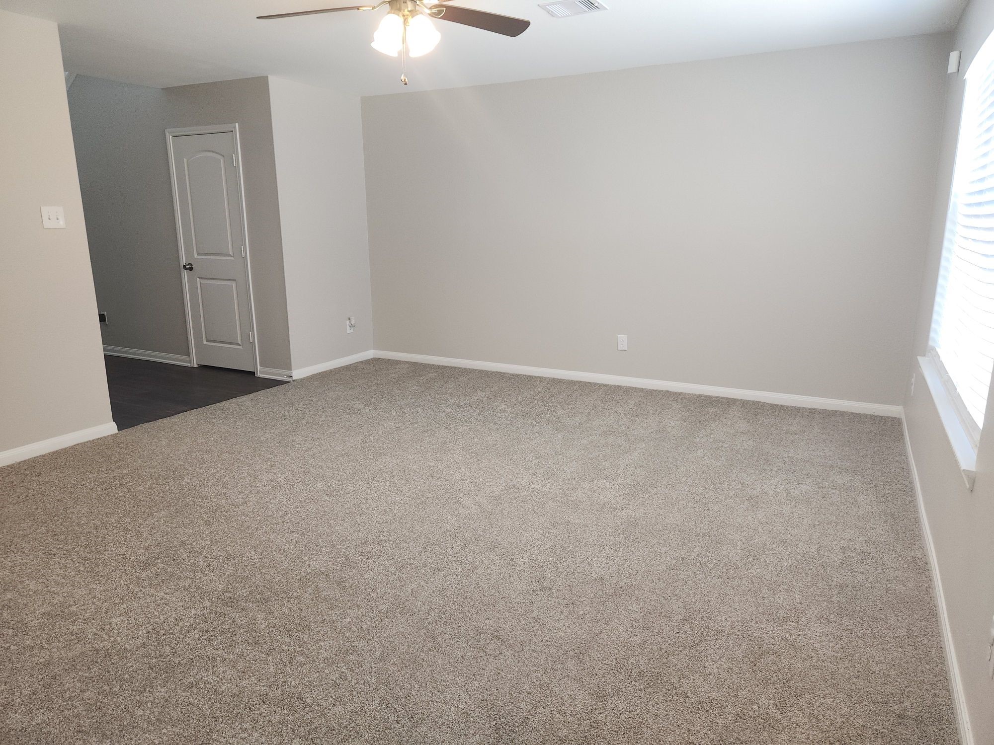 2218 Regatta Lane Property Photo 7