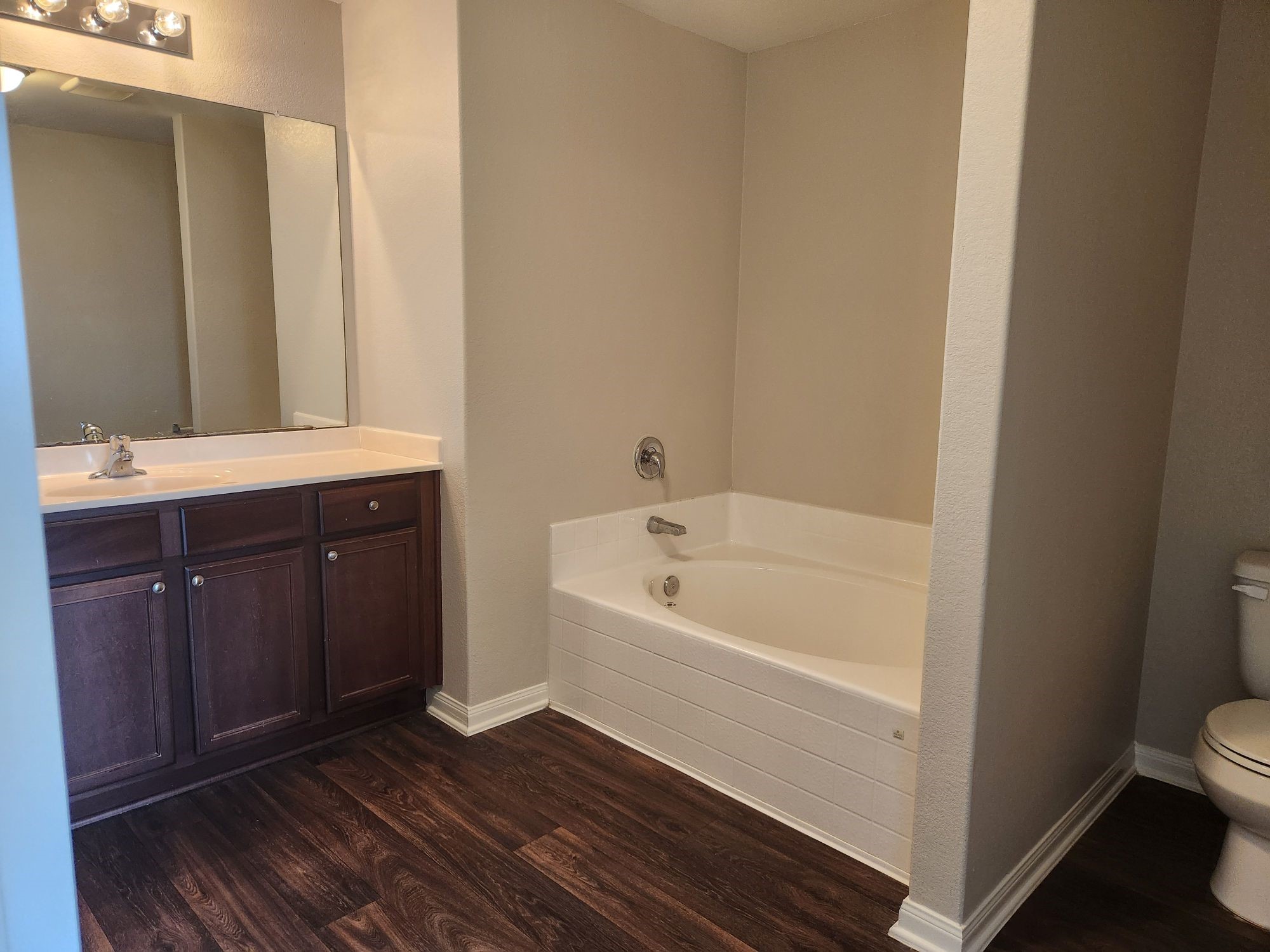 2218 Regatta Lane Property Photo 12