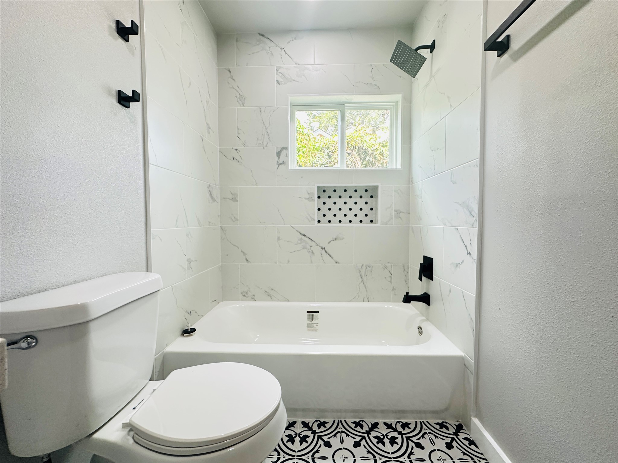 4018 Gano Street Property Photo 9