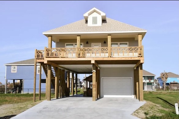 978 Tidelands Drive Property Photo 1
