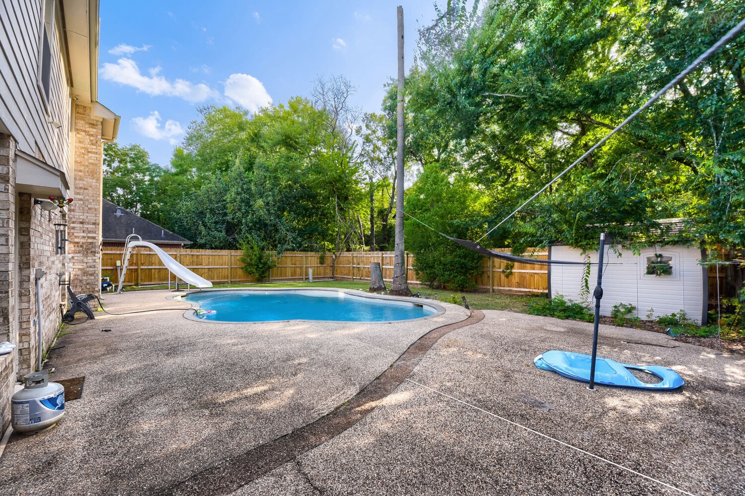 18715 Woodglen Shadows Drive Property Photo 32