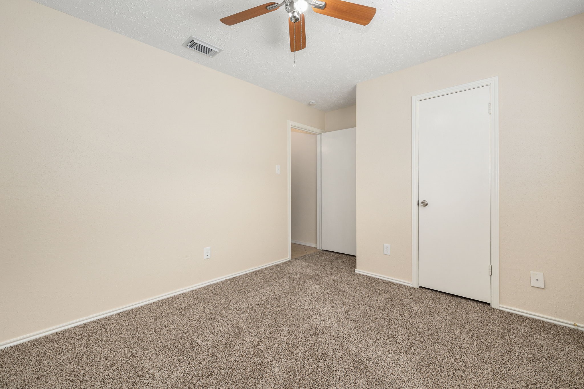 2631 Count Eric Drive Property Photo 27