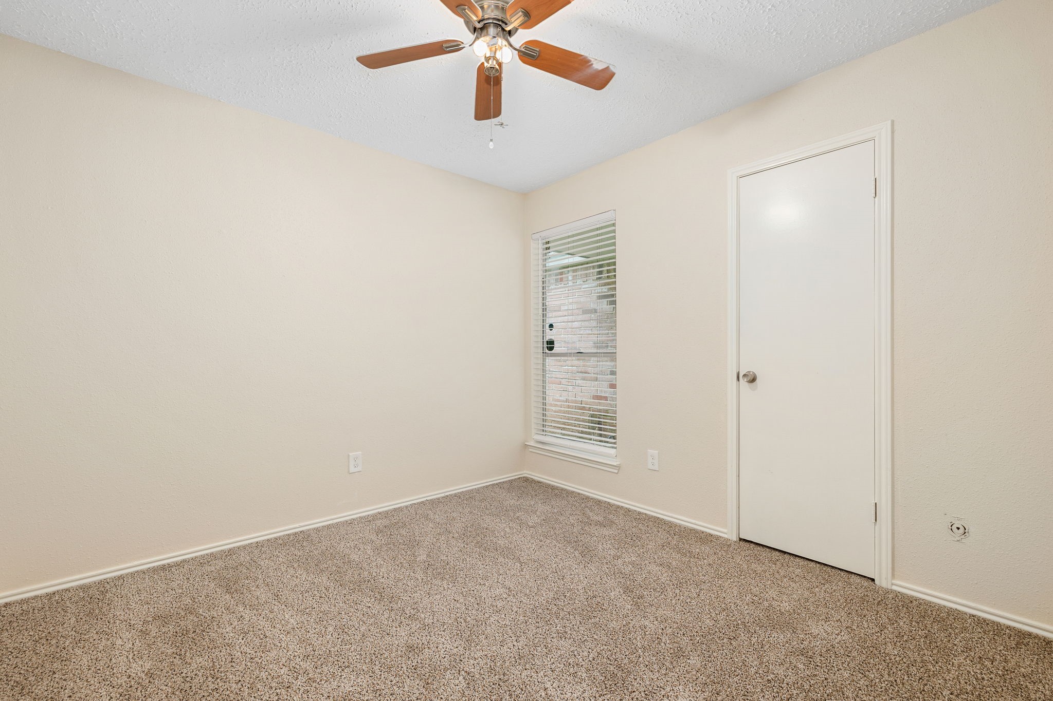 2631 Count Eric Drive Property Photo 28