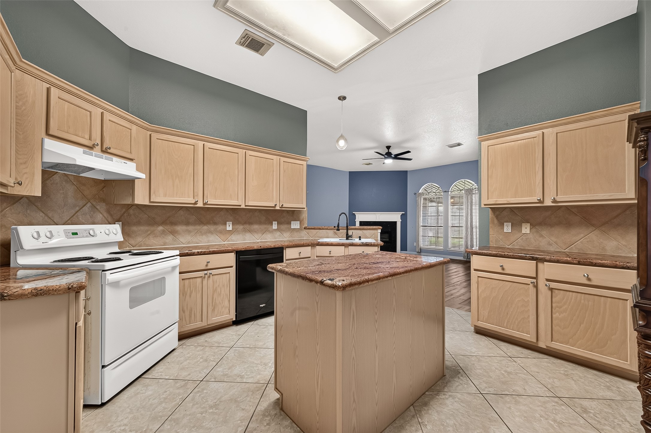 12007 Viola Court Property Photo 18