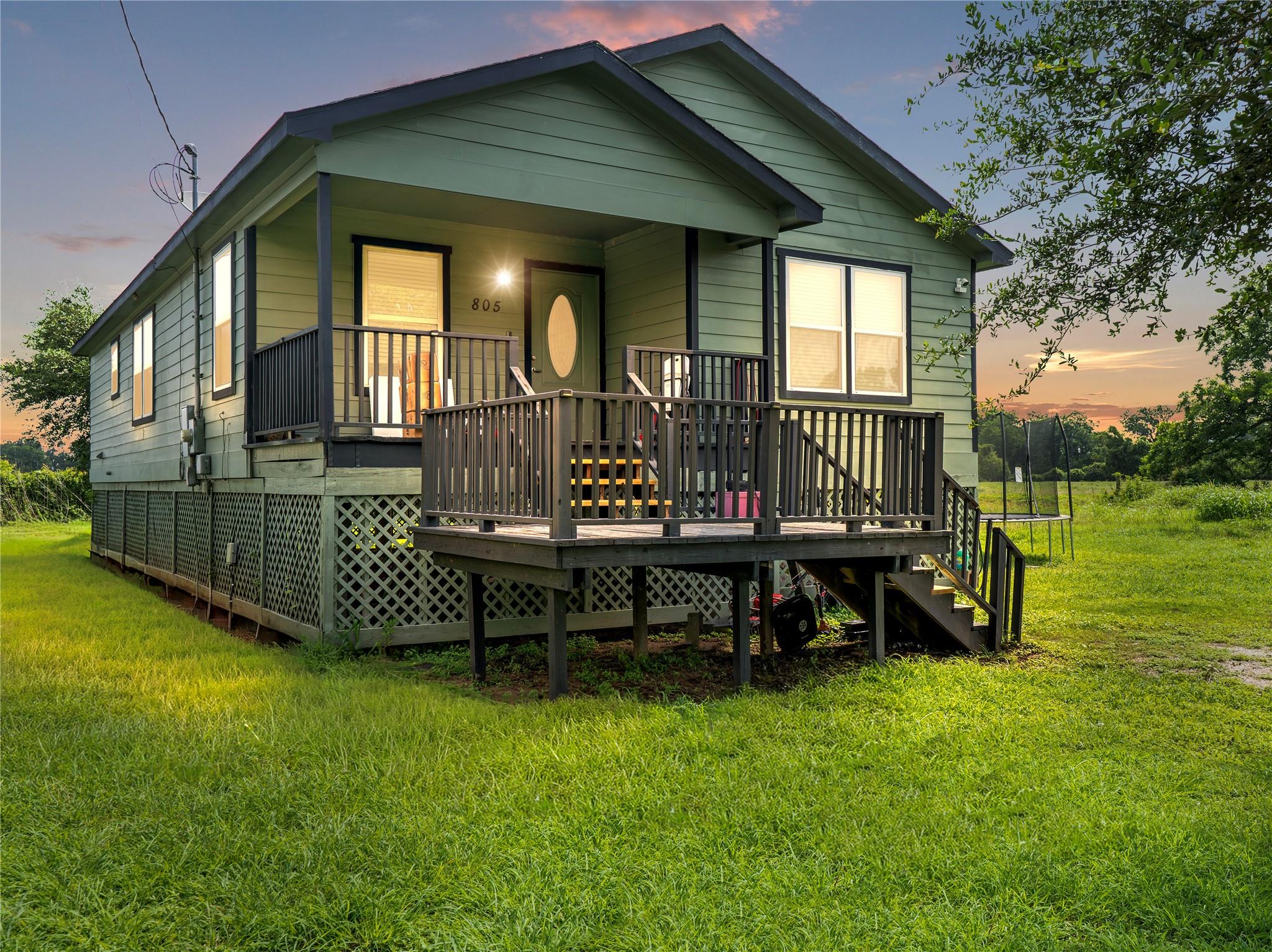 805 E Columbus, Wharton Tx 77488 Property Photo 1