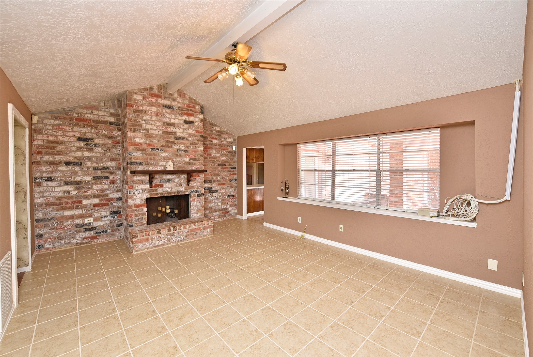 10214 Trade Winds Drive Property Photo 10
