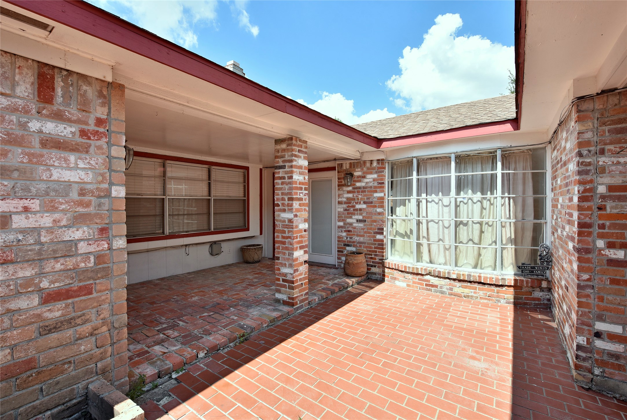 10214 Trade Winds Drive Property Photo 37