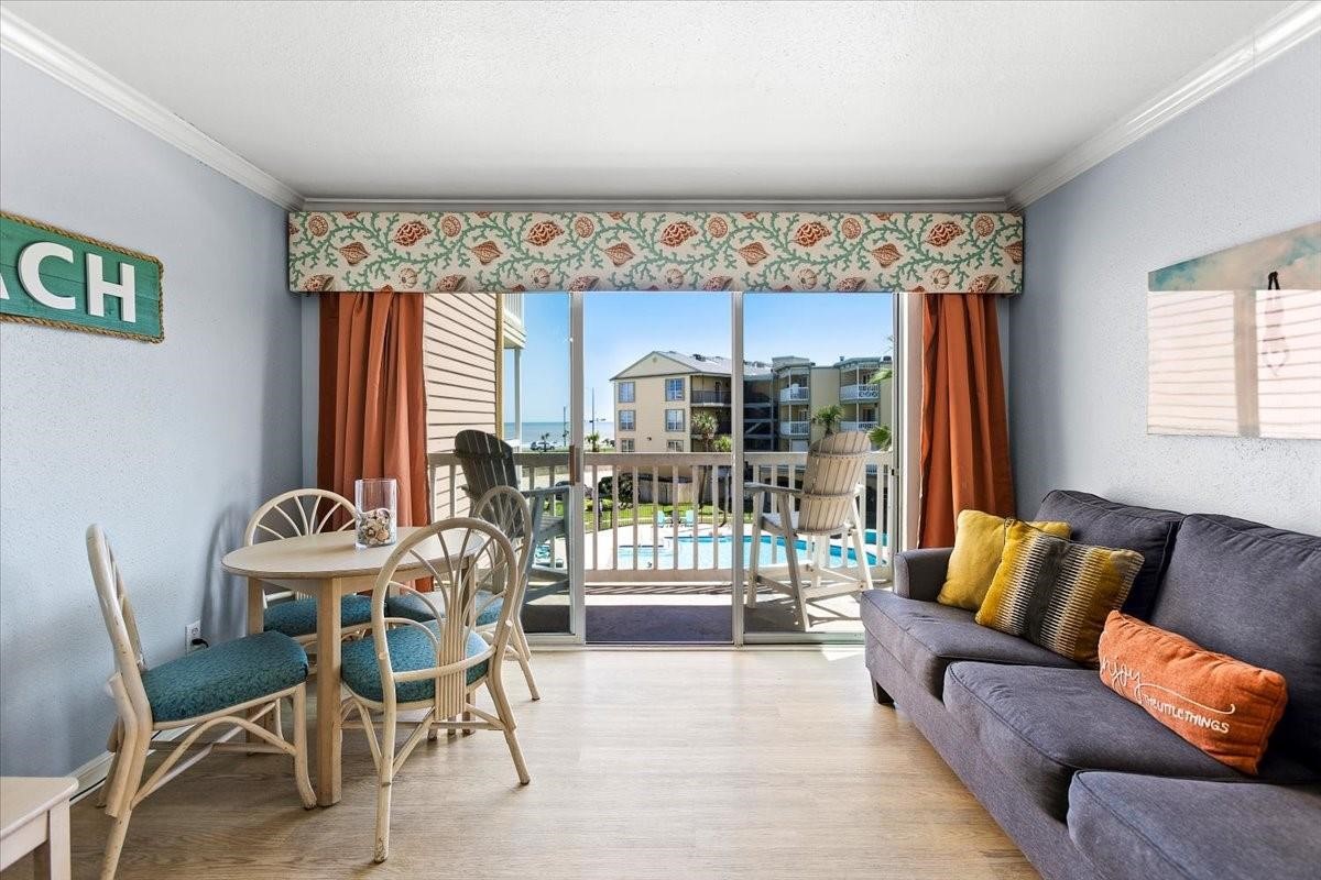 6300 Seawall Boulevard 6208 Property Photo 5