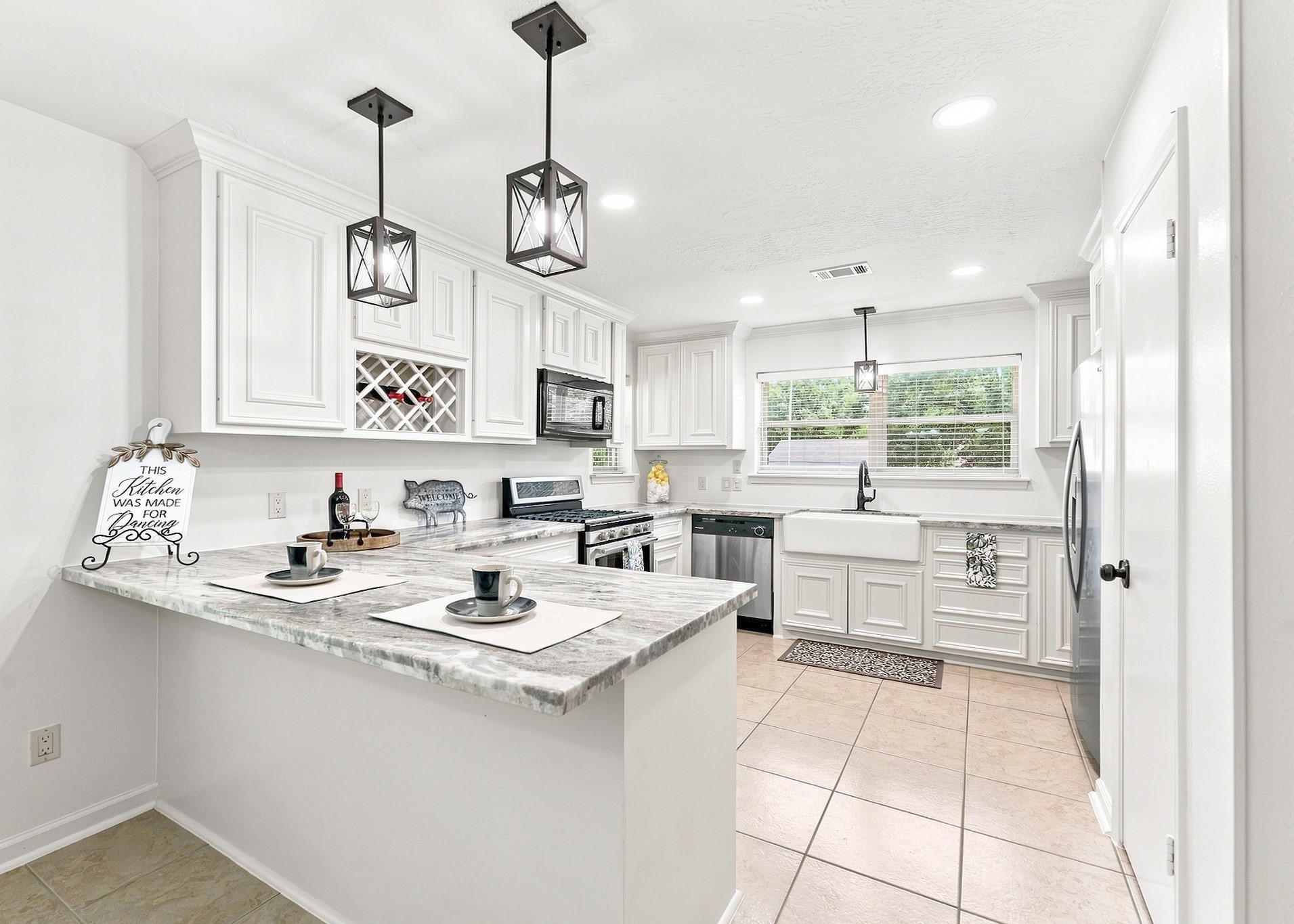 13185 Crest Drive Property Photo 1