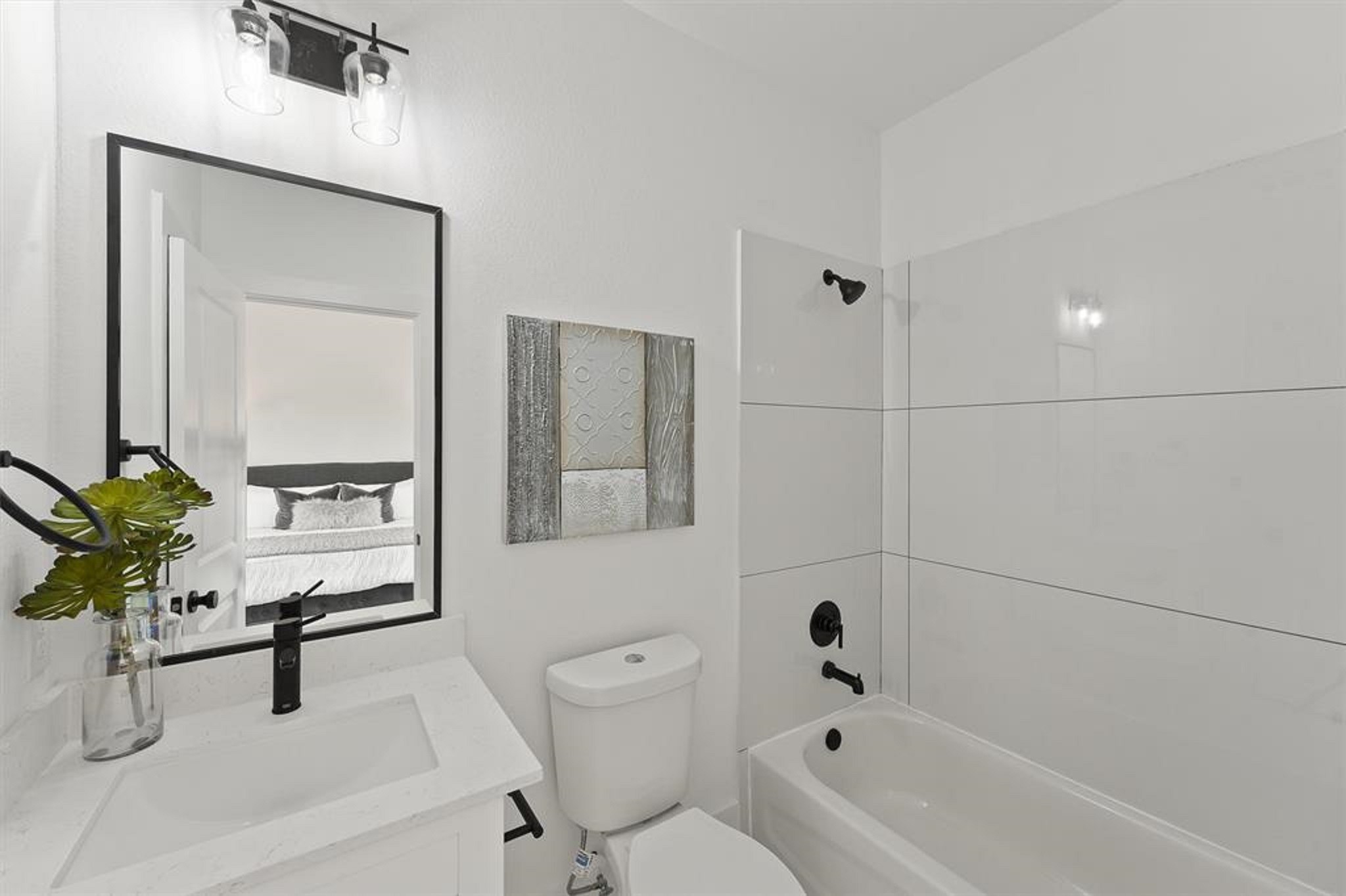1207 Cavalcade Street B Property Photo 20