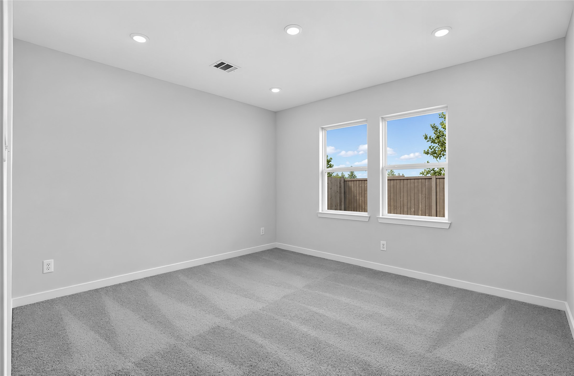 17411 Chestnut Chase Street Property Photo 5