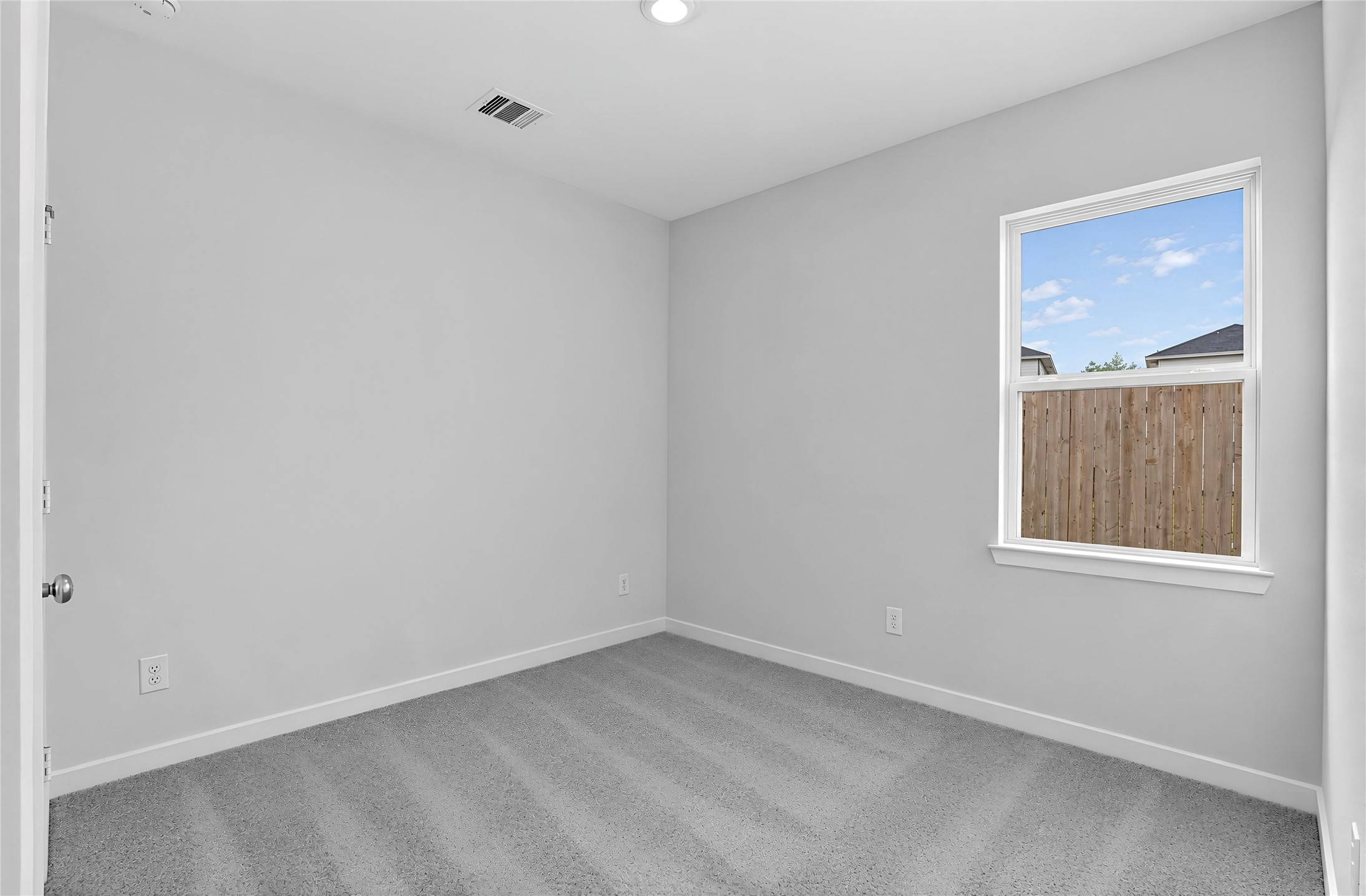 17411 Chestnut Chase Street Property Photo 11