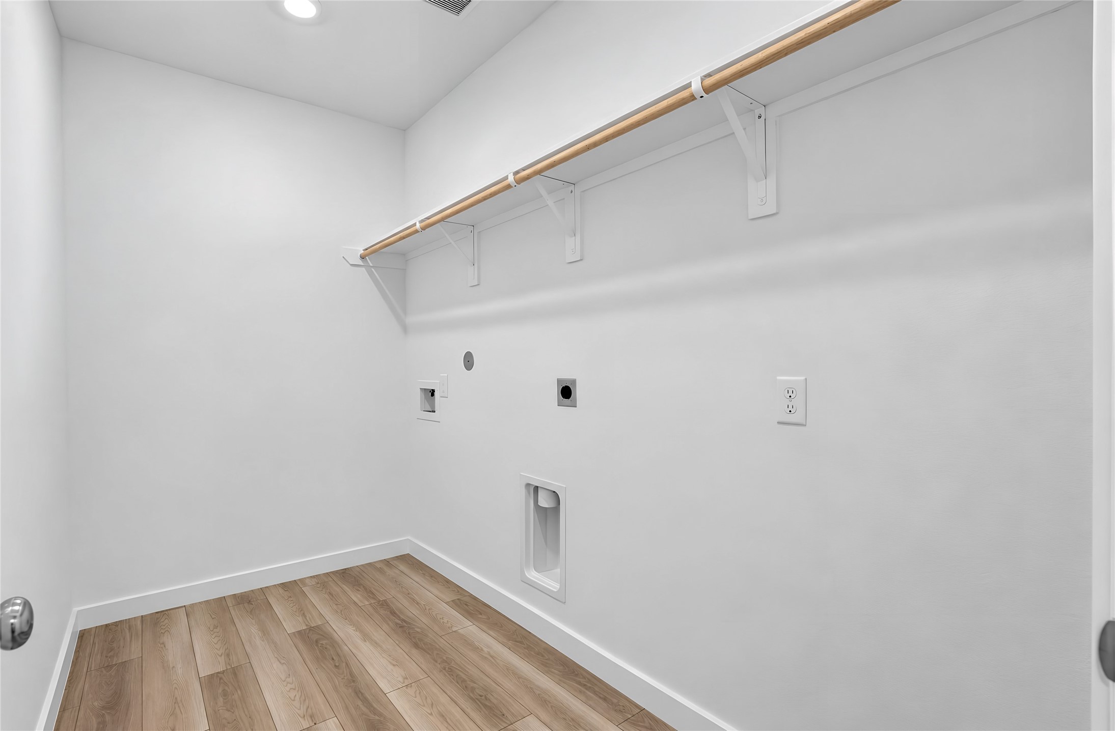 17411 Chestnut Chase Street Property Photo 14