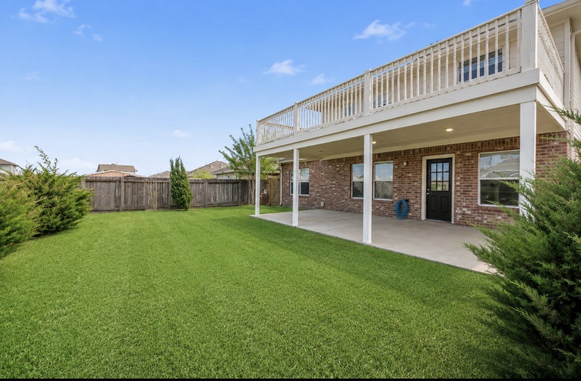 5610 Eagle Sky Blvd Property Photo 6