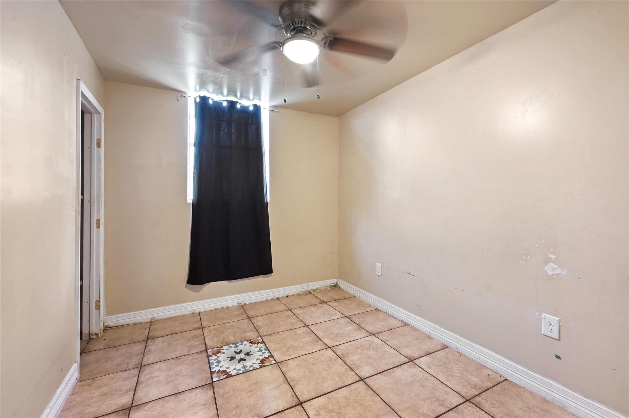 3731 Reveille Street Property Photo 18