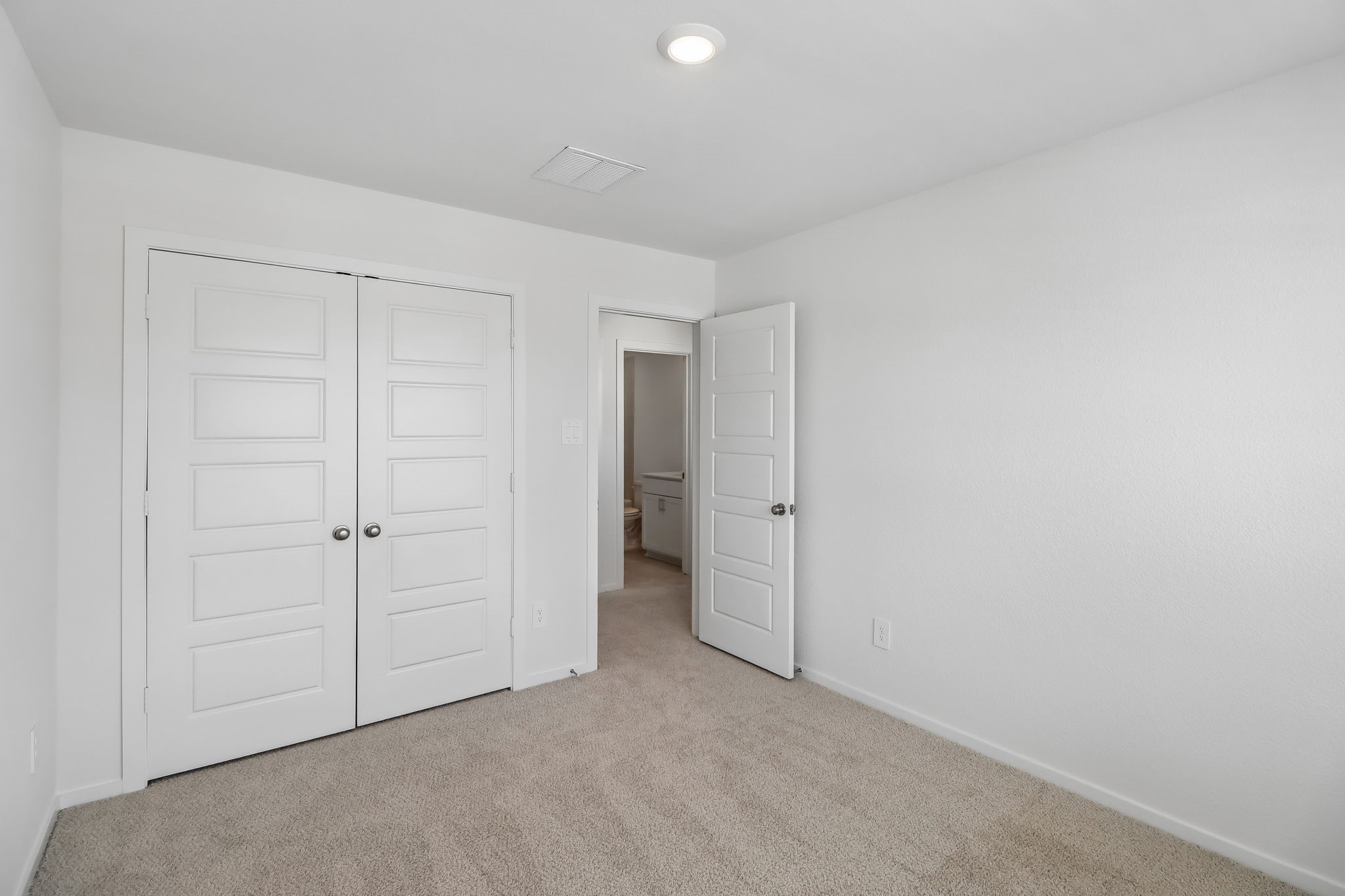 14077 Granger Pointe Lane Property Photo 31