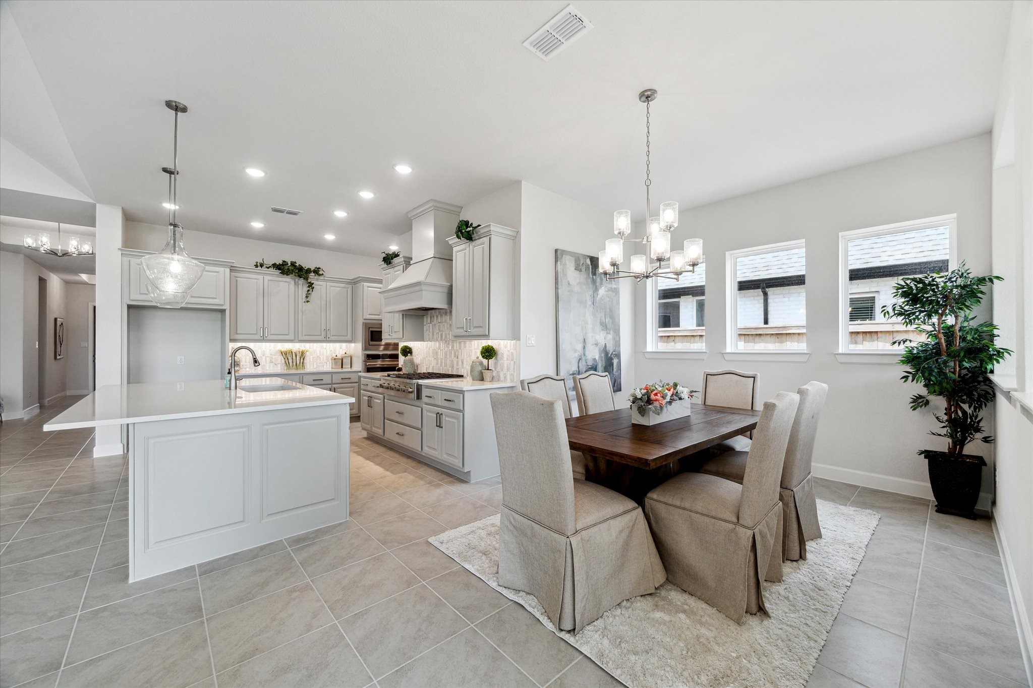 407 May Meadow Lane Property Photo 7