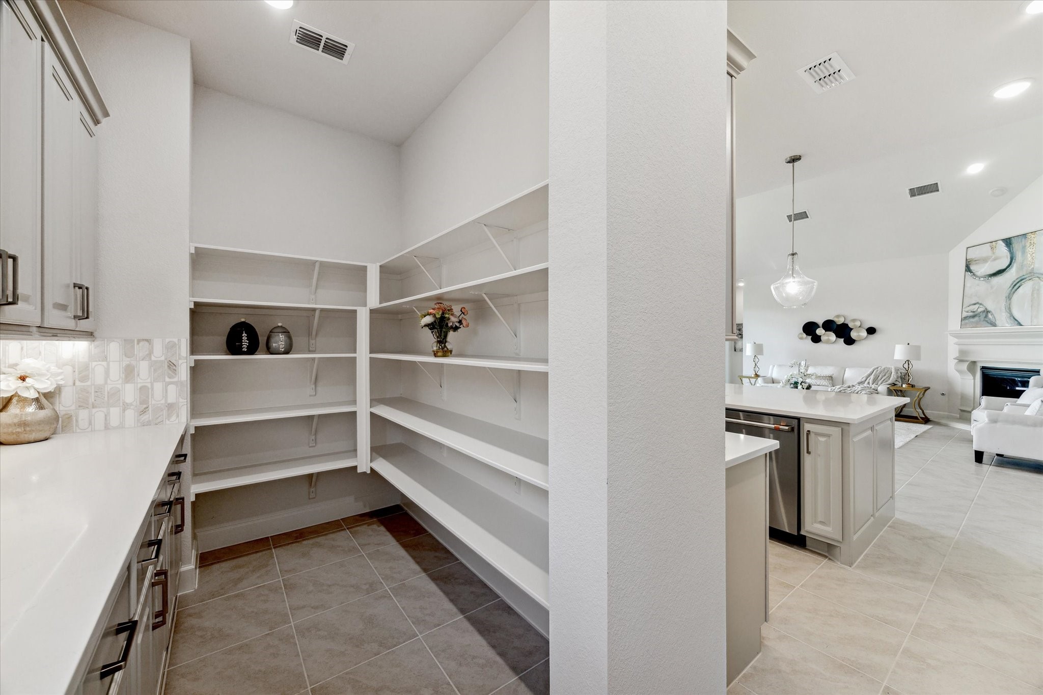 407 May Meadow Lane Property Photo 9