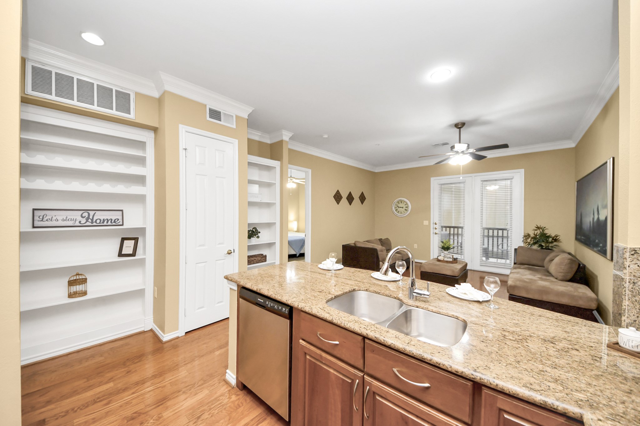 2400 Mccue Road 118 Property Photo 2