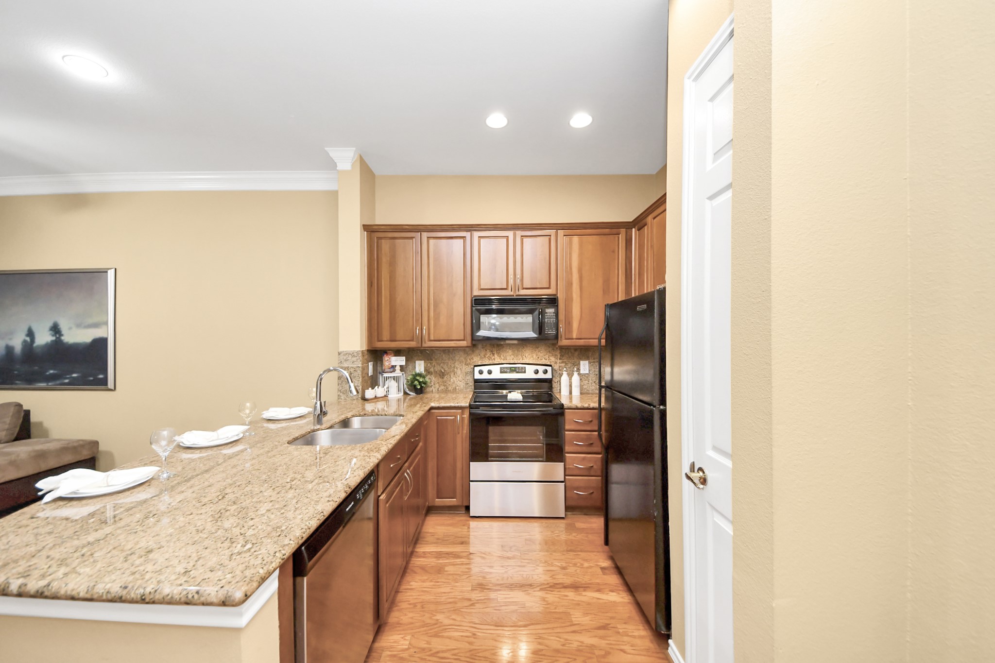 2400 Mccue Road 118 Property Photo 5