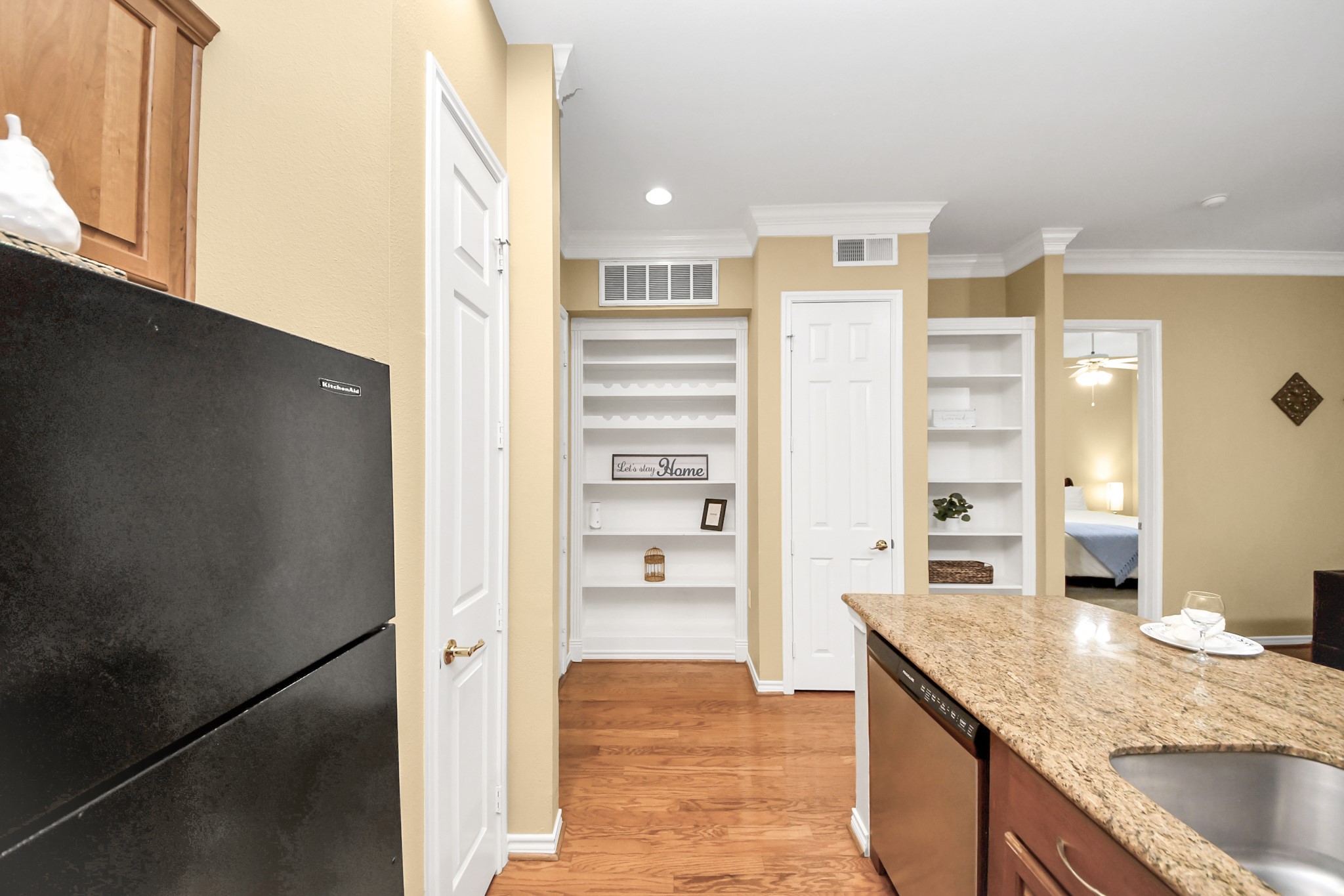 2400 Mccue Road 118 Property Photo 10