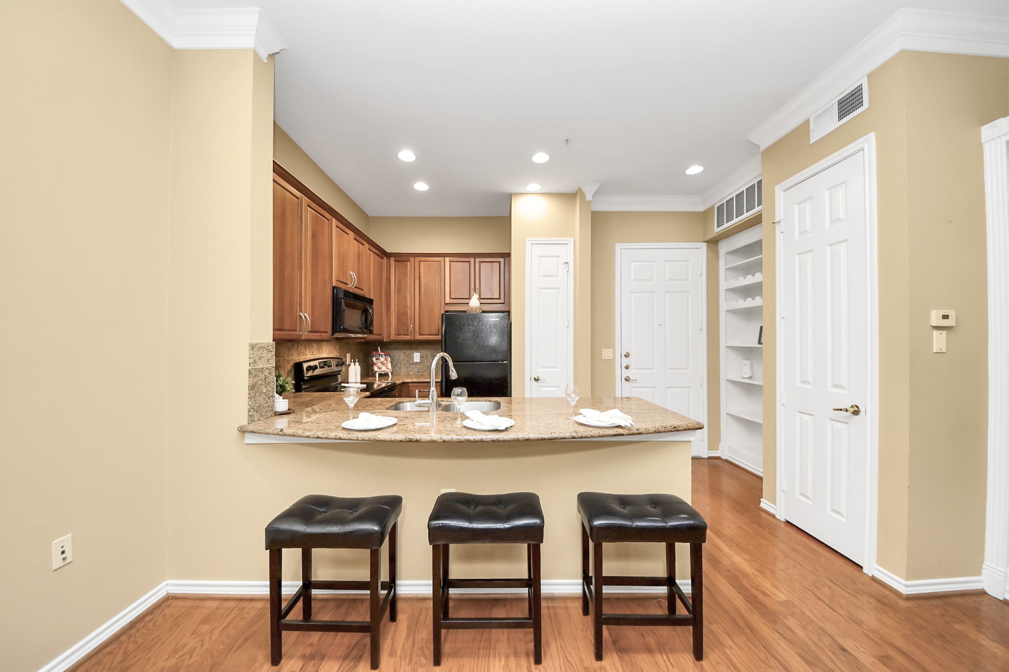 2400 Mccue Road 118 Property Photo 13