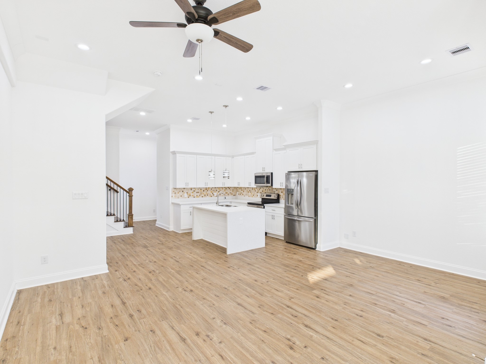 4619 Stassen Street B Property Photo 1
