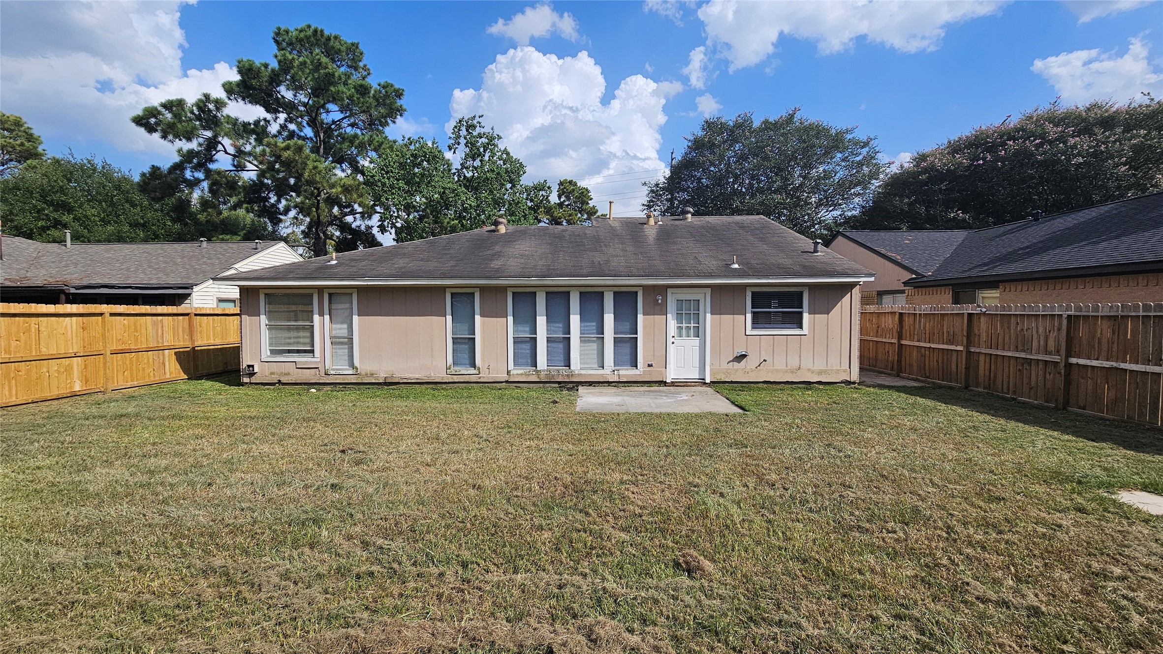 4250 Southchase Lane Property Photo 19