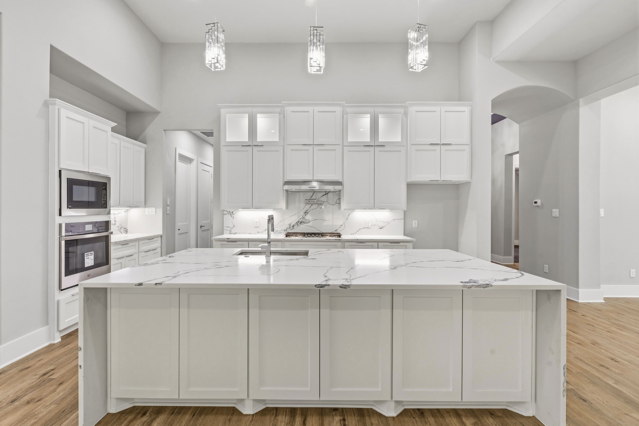 12956 Shady Woods Court Property Photo 8