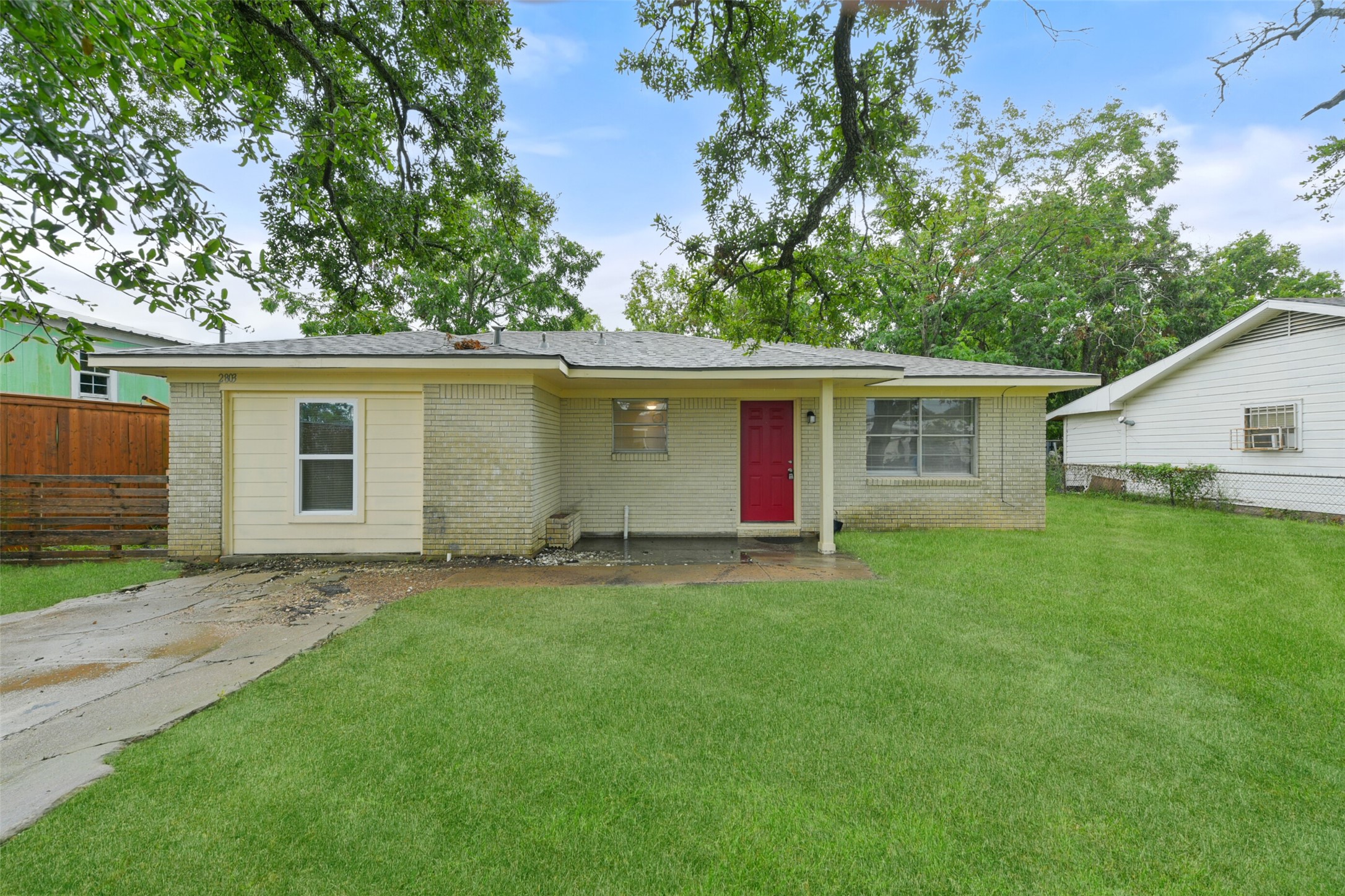 2803 22nd Street Property Photo 2