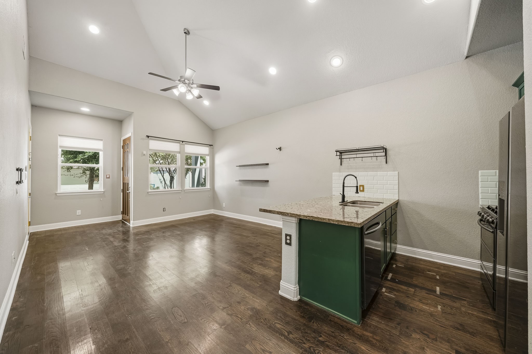 5434 Camaguey Street Property Photo 7