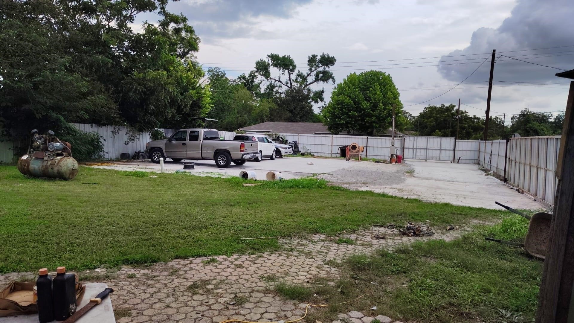 7445 Laura Koppe Road Property Photo 3