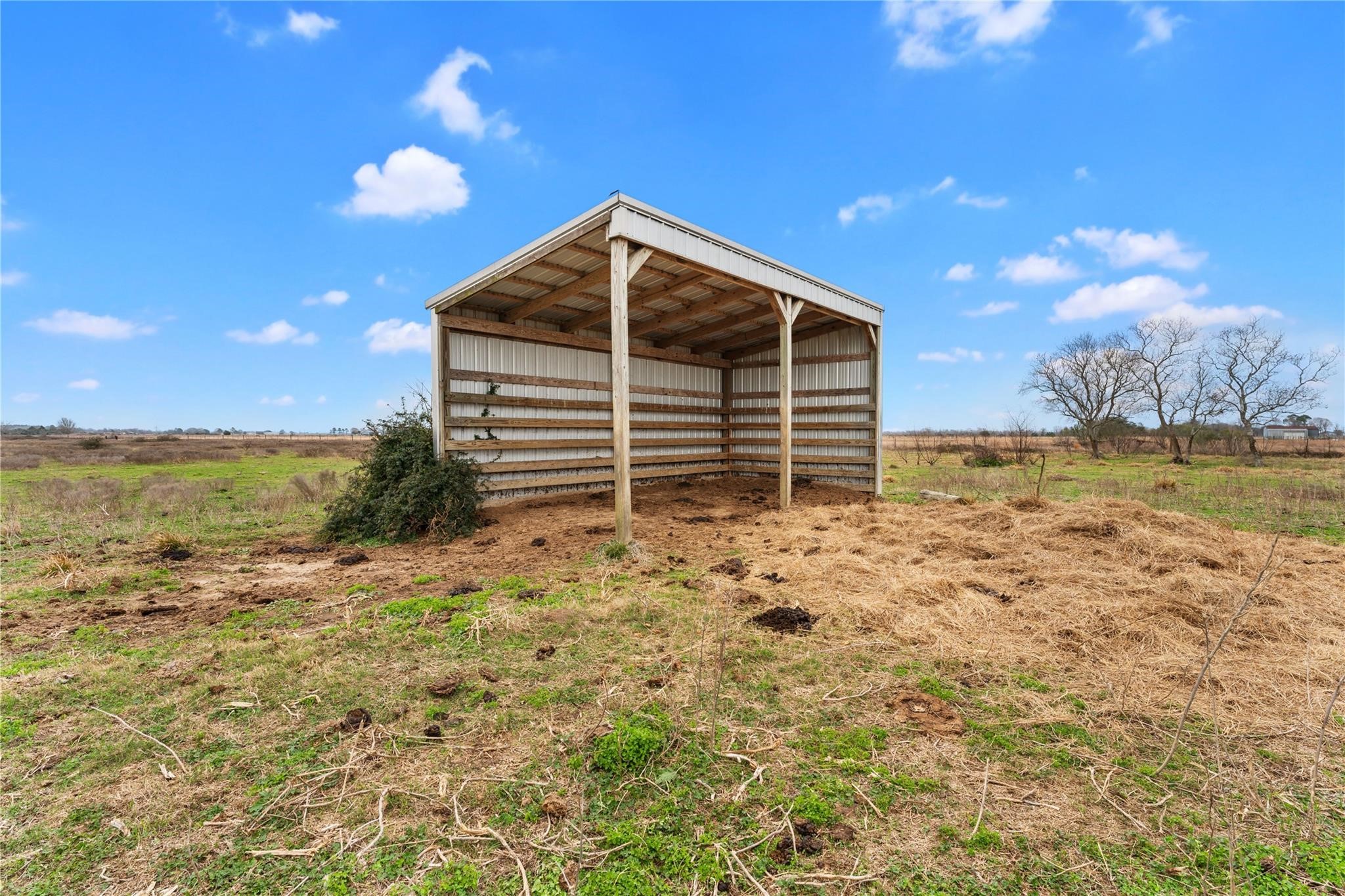 311 County Road 18 Property Photo 28