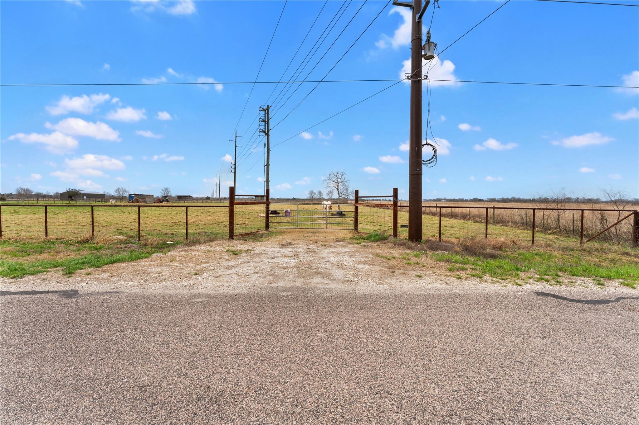 311 County Road 18 Property Photo 39
