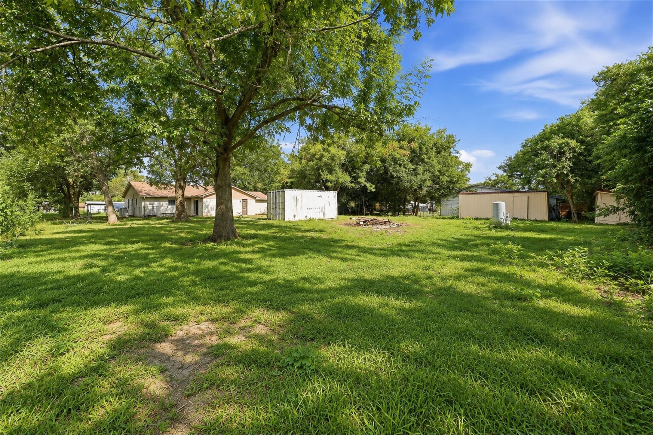 262 Oakland Street Property Photo 28