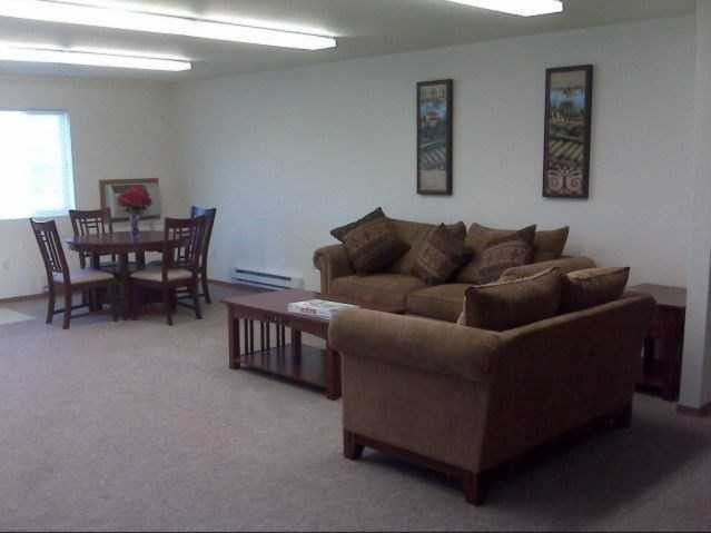 340 E Street Property Photo 6