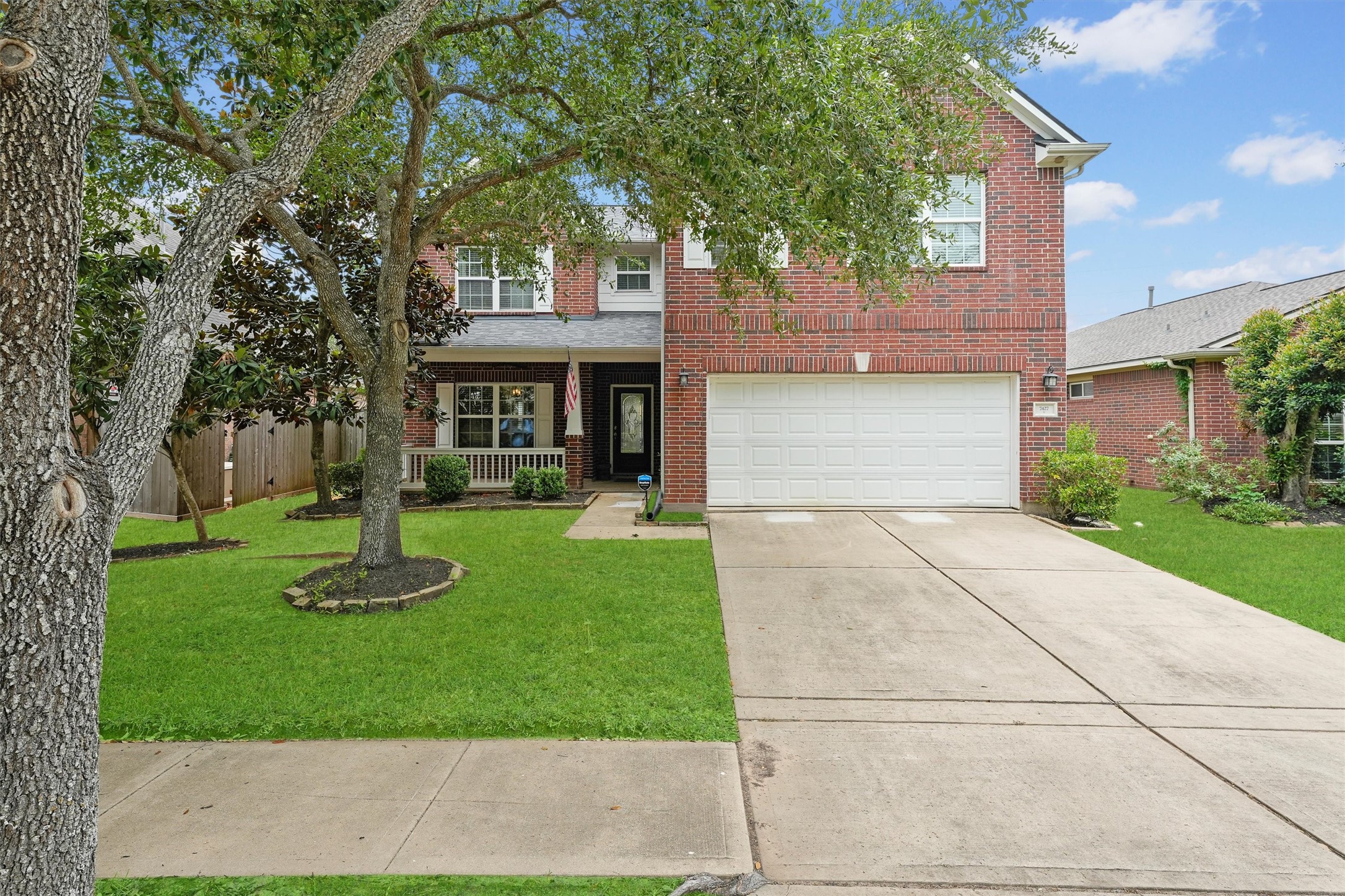 7427 Pony Creek Property Photo 1