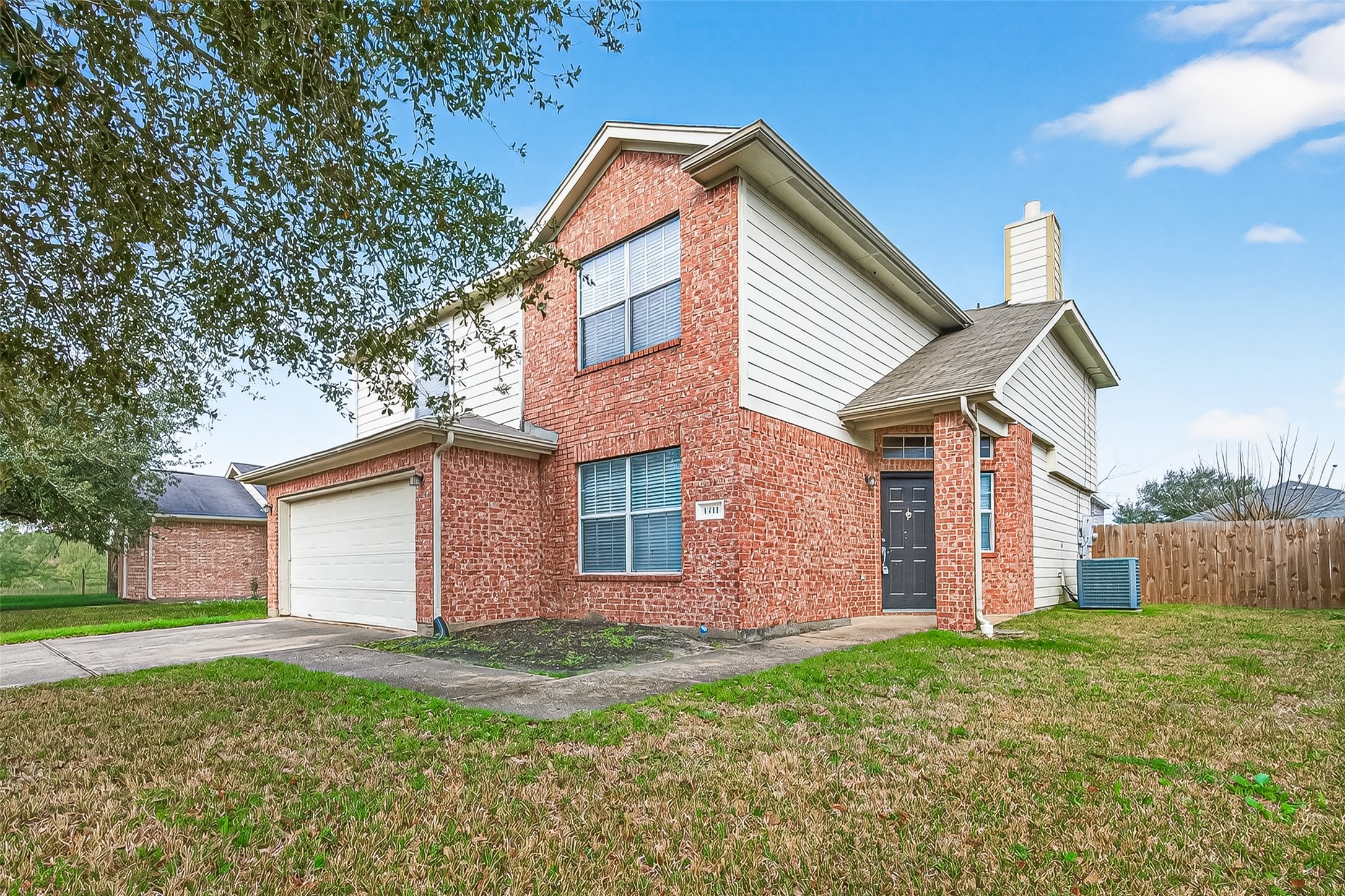 1411 Heath Cote Lane Property Photo 1