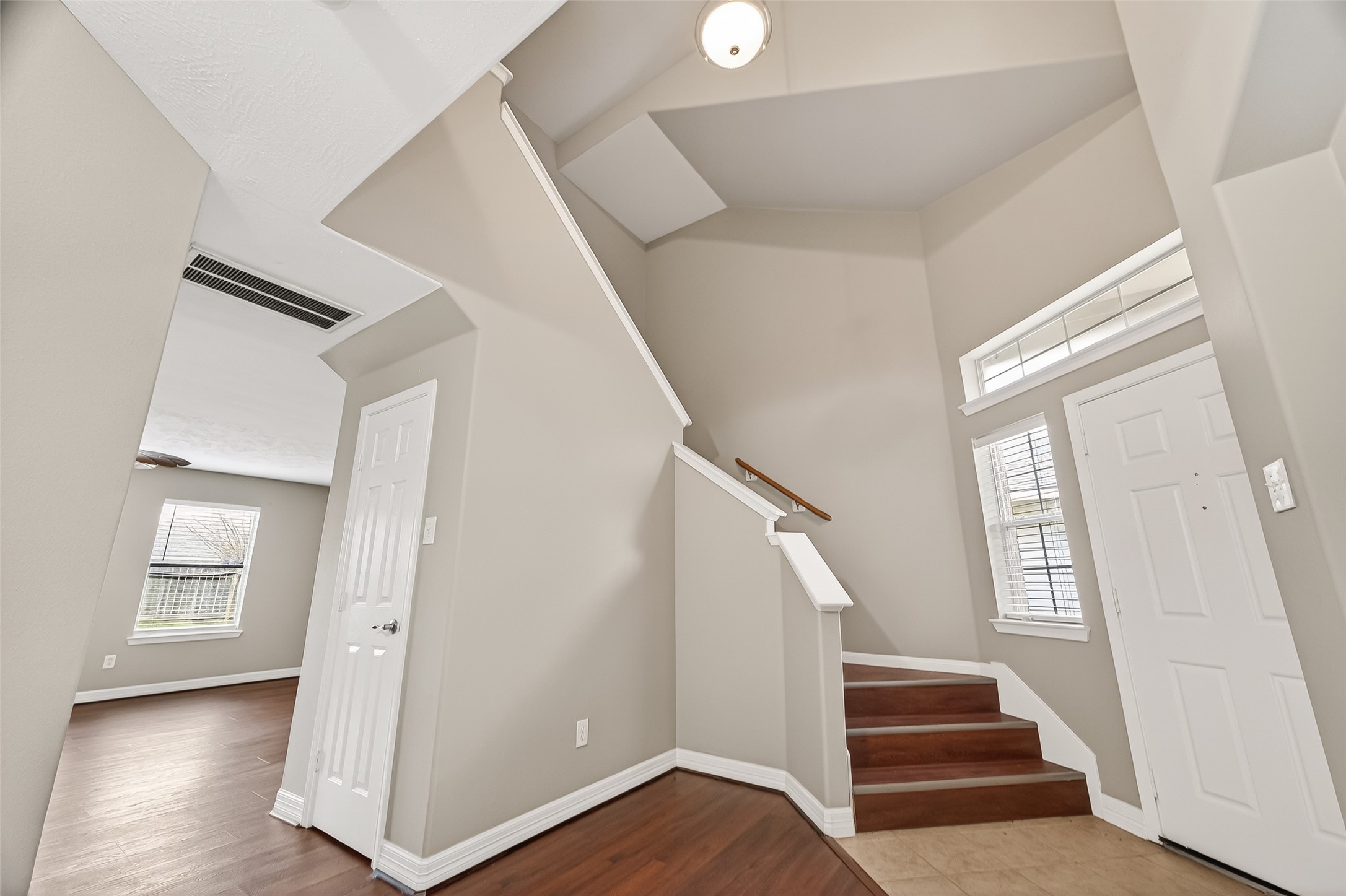 1411 Heath Cote Lane Property Photo 7