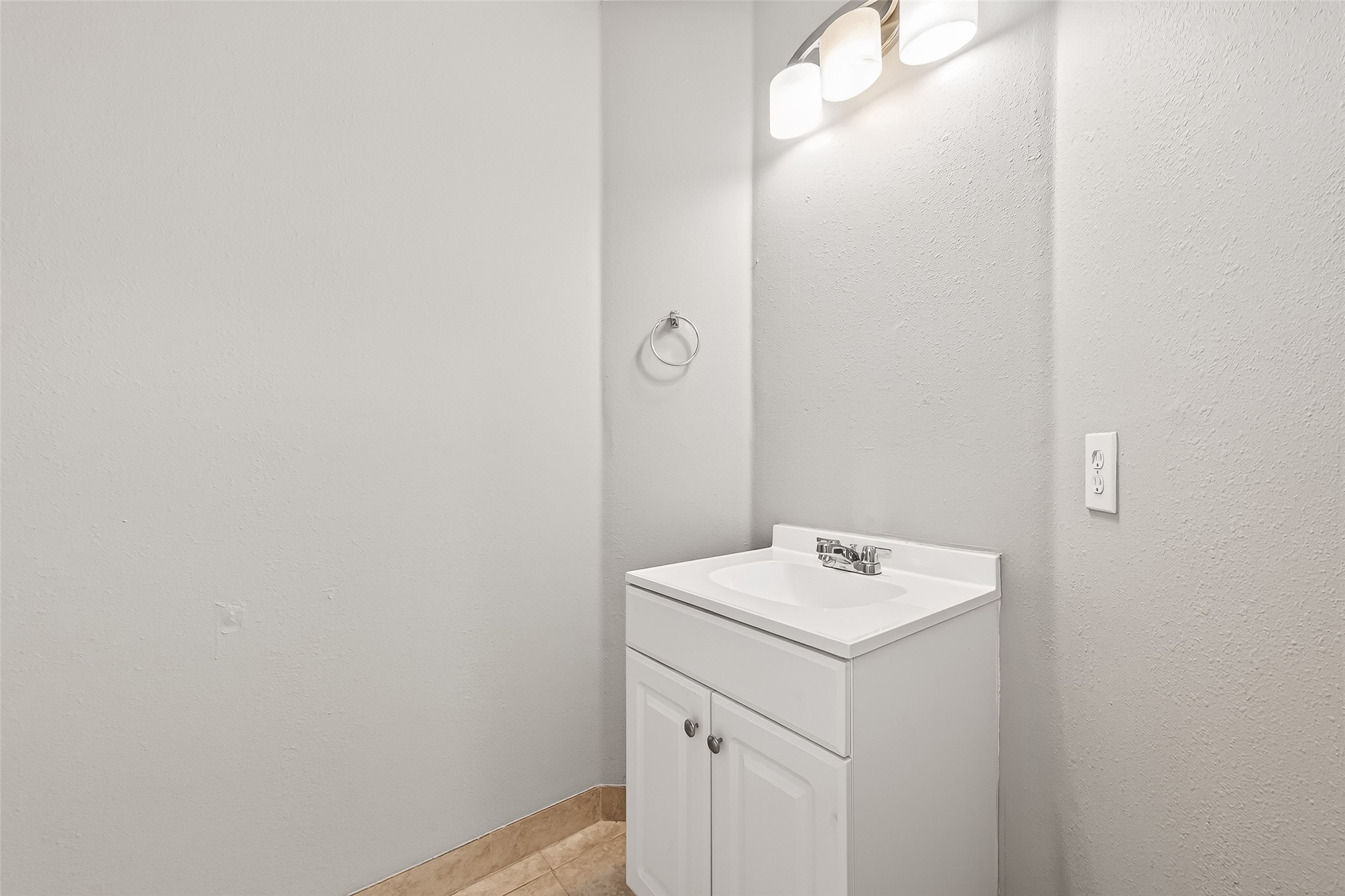 1411 Heath Cote Lane Property Photo 25