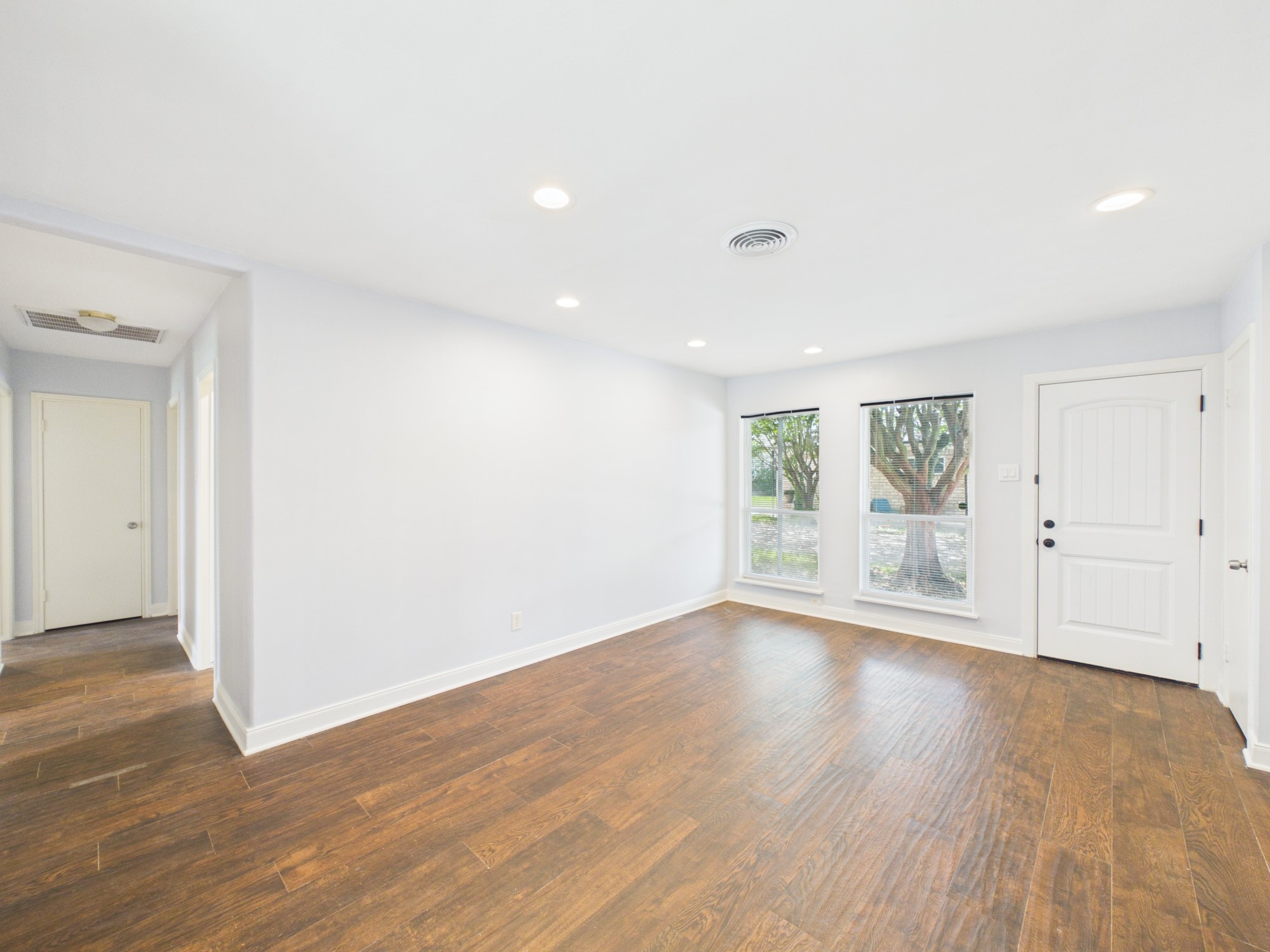 5627 Winsome Lane Property Photo 3