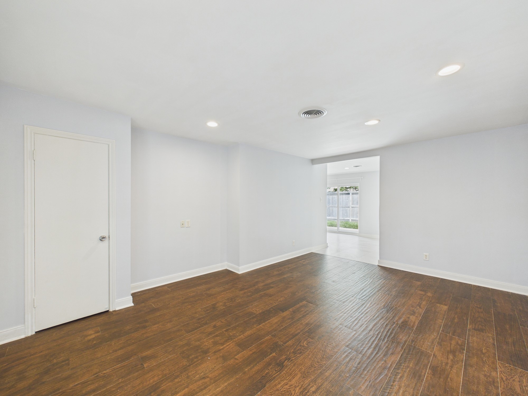 5627 Winsome Lane Property Photo 4
