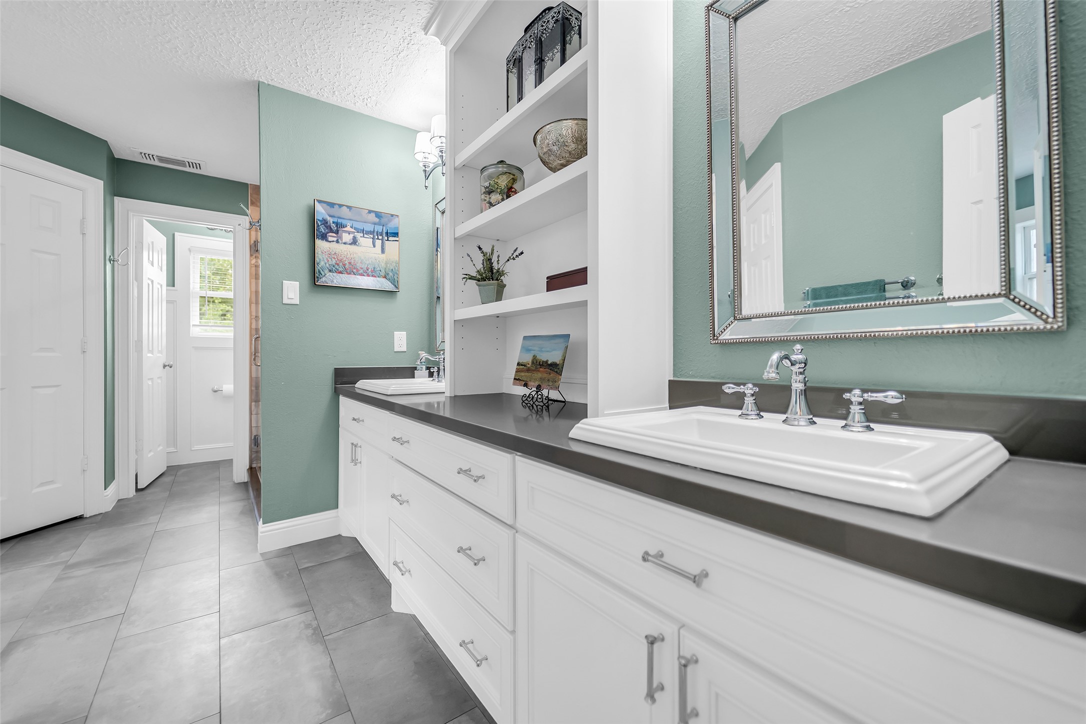 8018 Northbridge Drive Property Photo 12