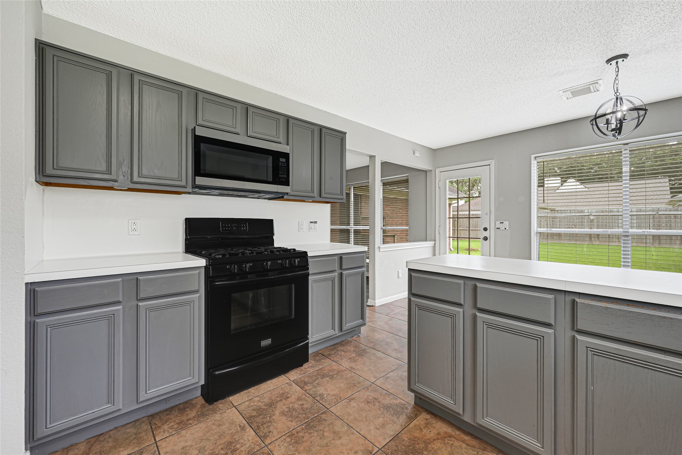 3906 Greenwood Drive Property Photo 14