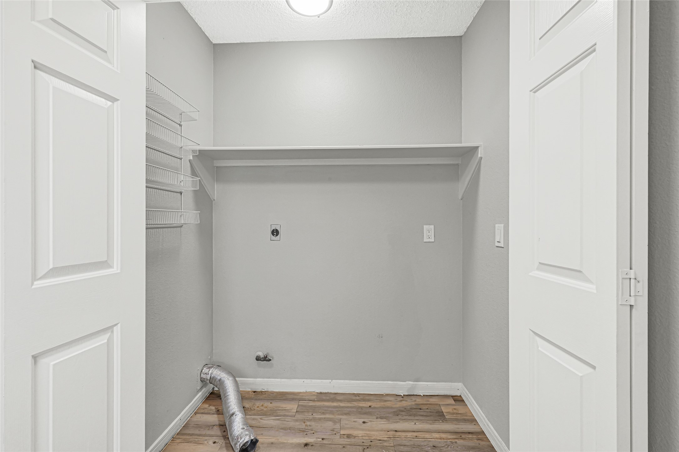 3906 Greenwood Drive Property Photo 18