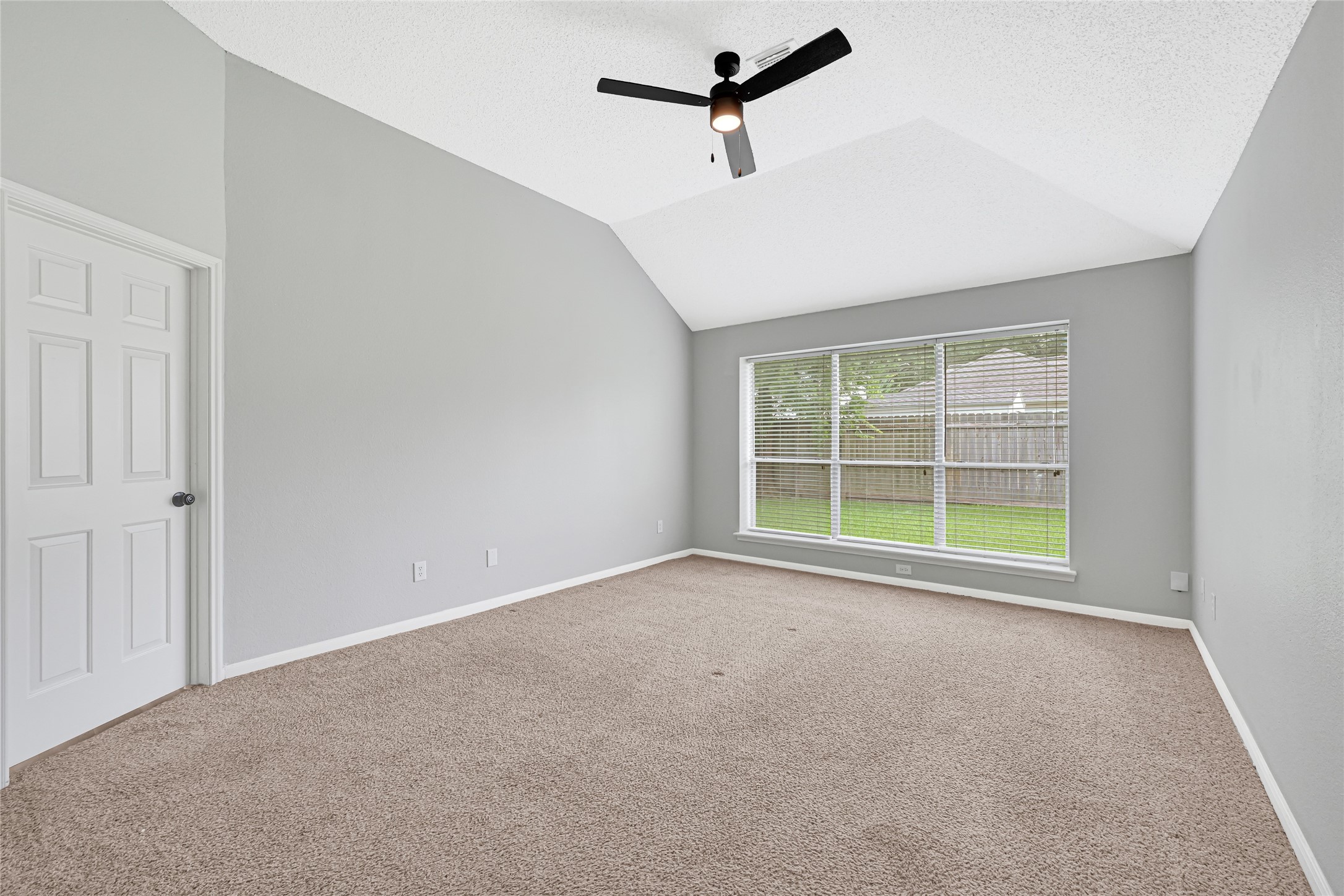 3906 Greenwood Drive Property Photo 19