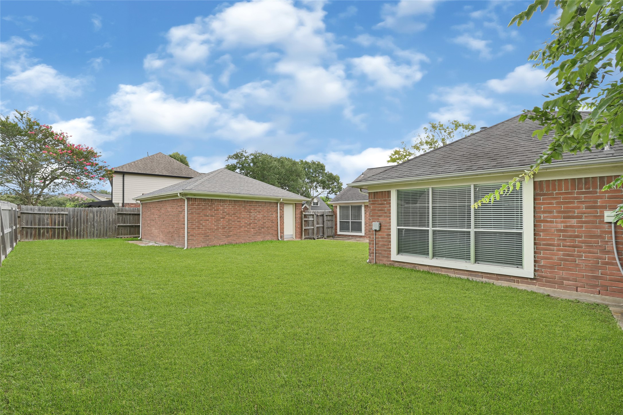 3906 Greenwood Drive Property Photo 25