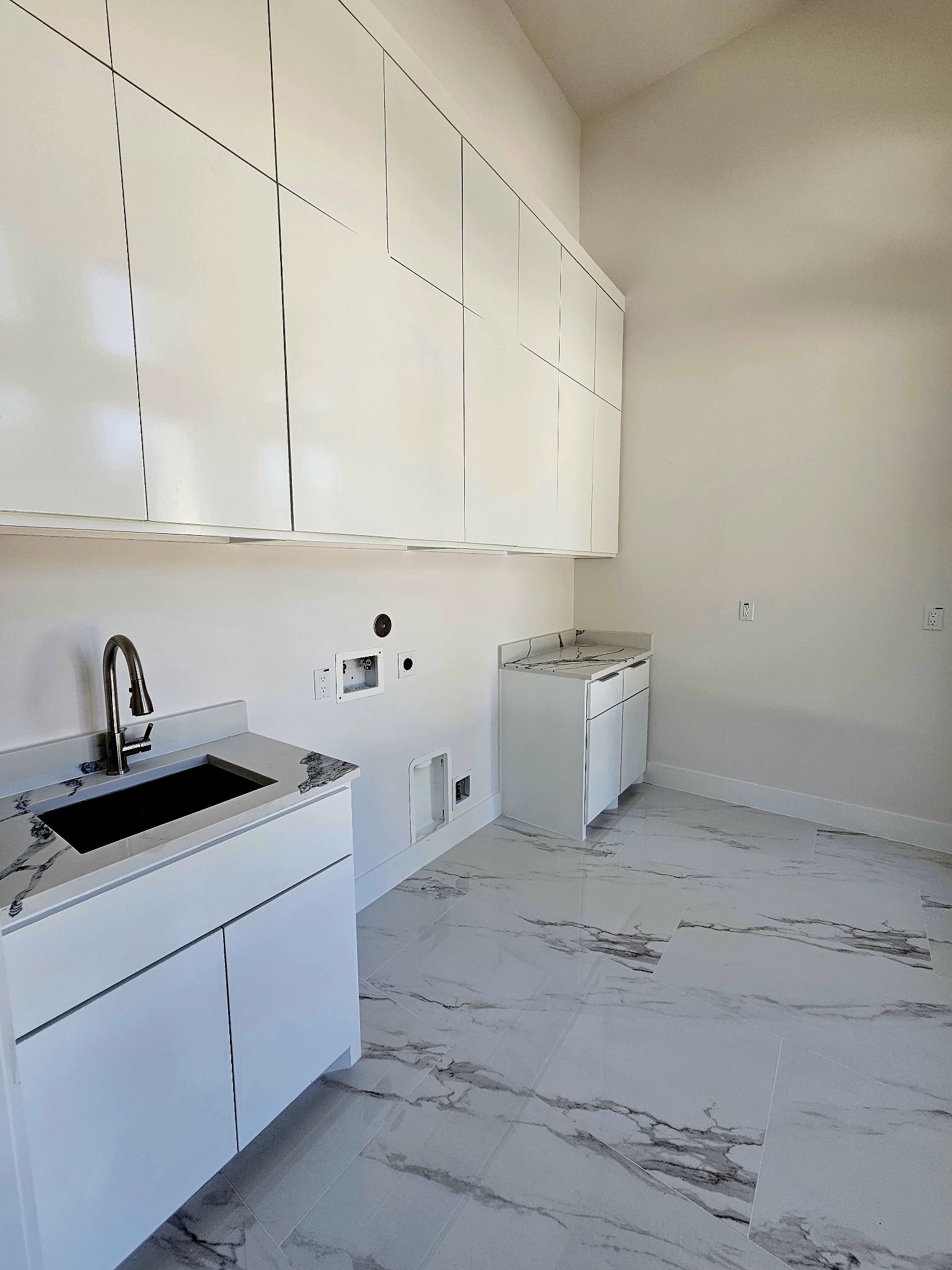 17126 S Saba Property Photo 16